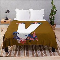 Vlone World 2021 Limited Edition Essential T-Shirt Throw Blanket