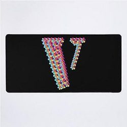 Vlone floral , Best Design for V Desk Mat