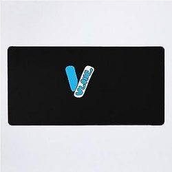 Vlone v text Desk Mat