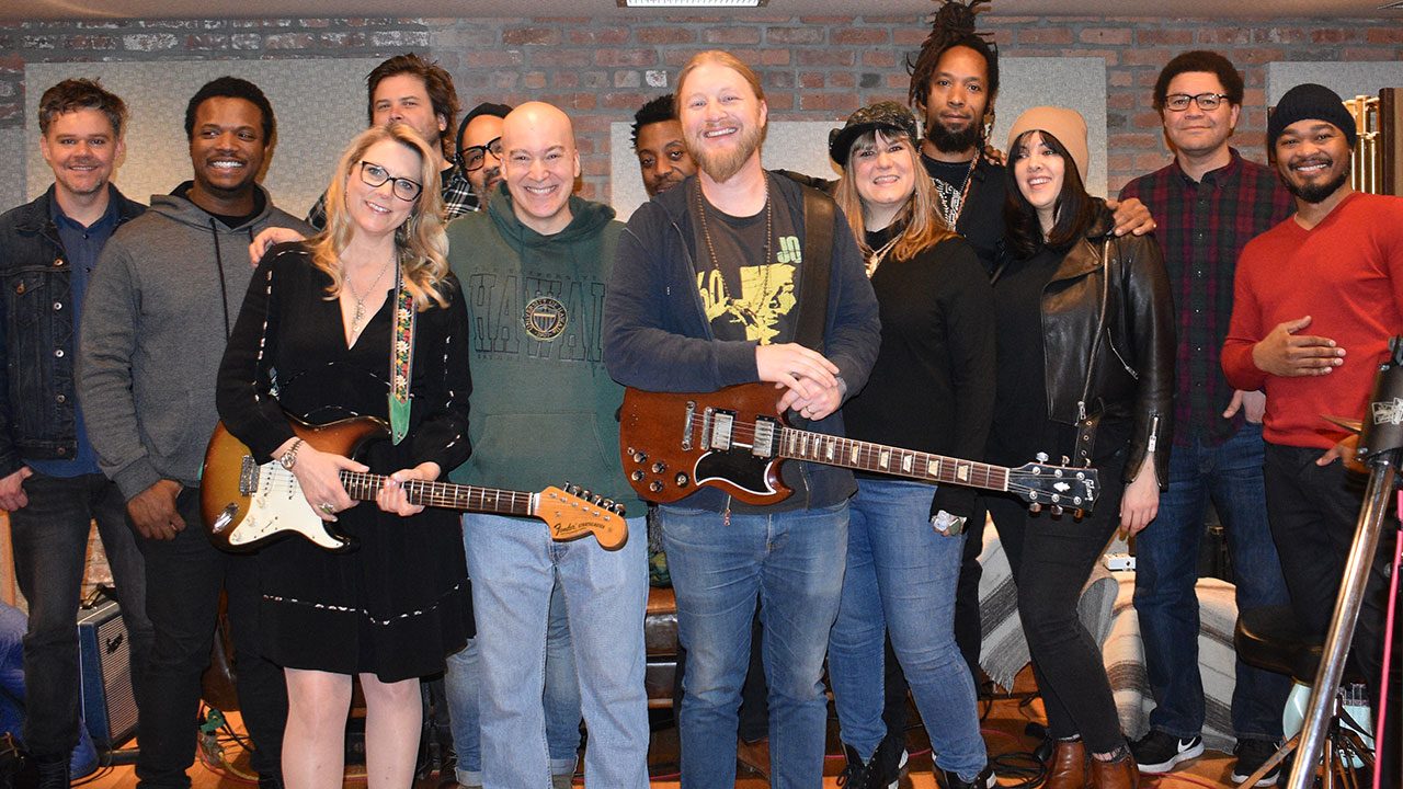 Tedeschi Trucks Band Official Merchandise: 4 Must‑Grab Items