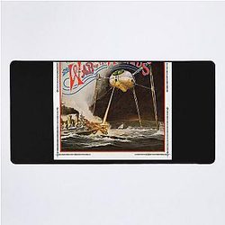War of the Worlds - Thunderchild Classic T-Shirt Desk Mat