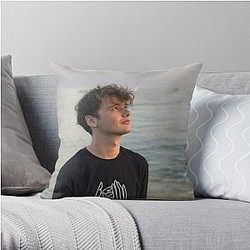 Wilbur Soot Pillows - Wilbur Soot  Throw Pillow RB2605