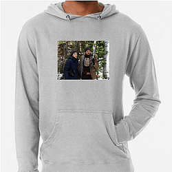 Wind River stars Jeremy Renner and Elizabeth Olsen Wind River Hoodies