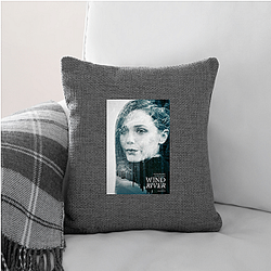 Wind River highlights the issue of missing indigenous women Wind River Pillows Cover