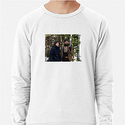 Wind River stars Jeremy Renner and Elizabeth Olsen Wind River Sweatshirts