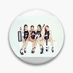Wonder Girls The Queens of Retro Wonder Girls Pins