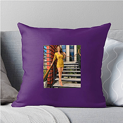 Yanet Garcia Merch Yanet Garcia Pillows Cover