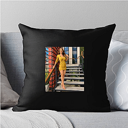 Yanet Garcia Merch Yanet Garcia Pillows Cover