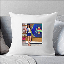 Yanet Garcia Merchandise Yanet Garcia Pillows Cover