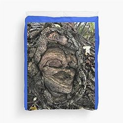 FEMALE SPIRIT -AN OAK TREE- DUVET COVER