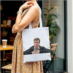 Young Sheldon LA 2901 - Spin off prequel to The Big Bang Theory Young Sheldon Bags