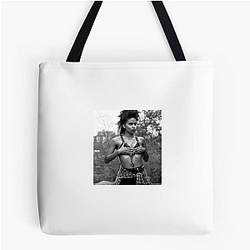 Acclaimed TV Performer Zazie Beetz Bags