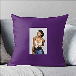 Versatile Screen Talent Zazie Beetz Pillows Cover