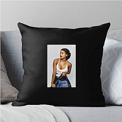 Versatile Screen Talent Zazie Beetz Pillows Cover