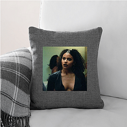 Comic Book Movie Icon Zazie Beetz Pillows Cover
