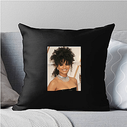 Breakout Comedy Star Zazie Beetz Pillows Cover