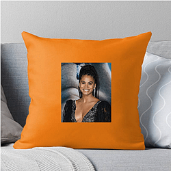 Emmy-Nominated Actress Zazie Beetz Pillows Cover