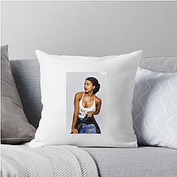 Versatile Screen Talent Zazie Beetz Pillows Cover
