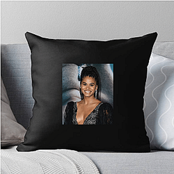 Emmy-Nominated Actress Zazie Beetz Pillows Cover