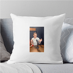 10 to LIFE is great listening 10 To Life Pillows Cover