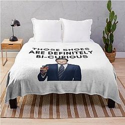 30 Rock - Jack Donaghy - Those shoes are definitely bi curious Throw Blanket