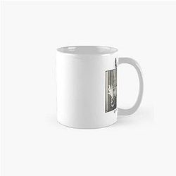 Iconic Aaliyah Tribute: Timeless R&B Legend Mail Order Mug