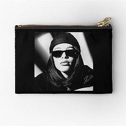 Iconic Aaliyah Tribute: Timeless R&B Legend Pouch