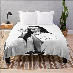 Iconic Aaliyah Tribute: Timeless R&B Legend Soft Blanket