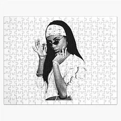 Iconic Aaliyah: Timeless R&B Legend Jigsaw Puzzle