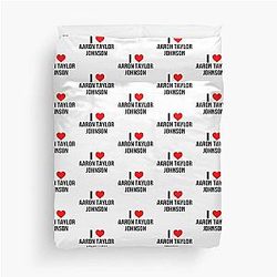 I Heart Aaron Taylor-Johnson – Marvel & Movie Fan Gift Duvet Cover