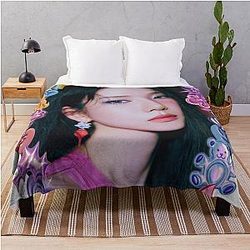 Karina Aespa Throw Blanket