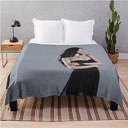 Ningning Aespa Merch – Exclusive T shirt Hoodie & Poster for Ningning Fans Throw Blanket