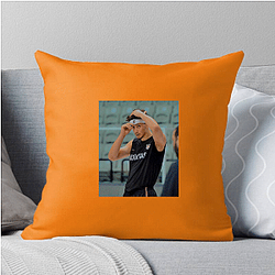 Alperen Şengün is known for his passing and post moves Alperen Şengün Pillows Cover