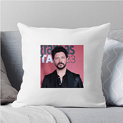 Hollywood Hunk Alvaro Morte Pillows Cover