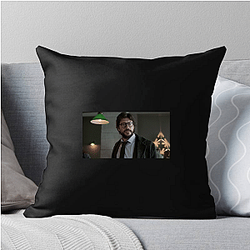 Screen Heartthrob Alvaro Morte Pillows Cover