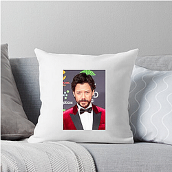 Leading Man Alvaro Morte Pillows Cover