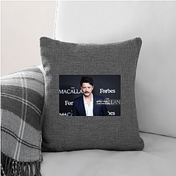Academy Award Winner Alvaro Morte Pillows Cover