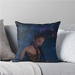 Ariana Grande Throw Pillow