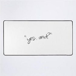 Ariana Grande -  Desk Mat