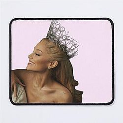 Ariana Grande Wicked Glinda