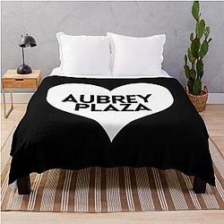 Love Aubrey Plaza Throw Blanket