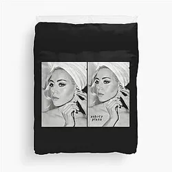 Aubrey Plaza Blonde Duvet Cover