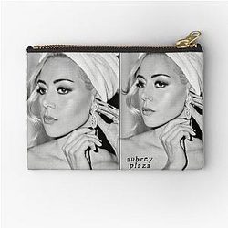 Aubrey Plaza Blonde Glam Zipper Pouch