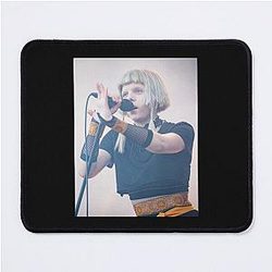 Aurora Aksnes Mousepad