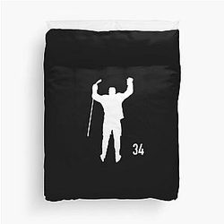 Auston Matthews silhouette  Duvet Cover