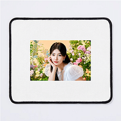 Red Carpet Queen Bae Suzy Mouse Pads