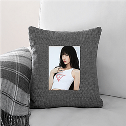 Hollywood Starlet Bae Suzy Pillows Cover