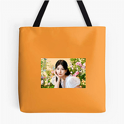 Red Carpet Queen Bae Suzy Bags