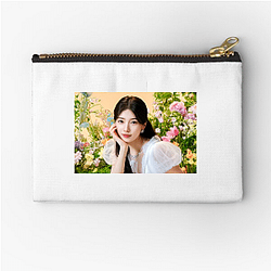 Red Carpet Queen Bae Suzy Zipper Pouches