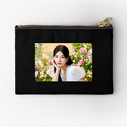 Red Carpet Queen Bae Suzy Zipper Pouches